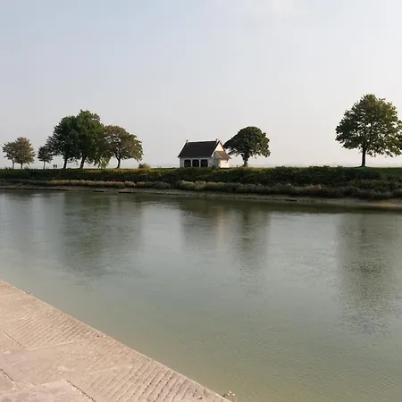 Sealencieux 6 A 8 Pers A Deux Pas Du Port Holiday home *